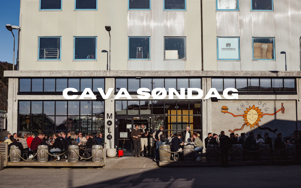 CAVA SØNDAG - MOLO