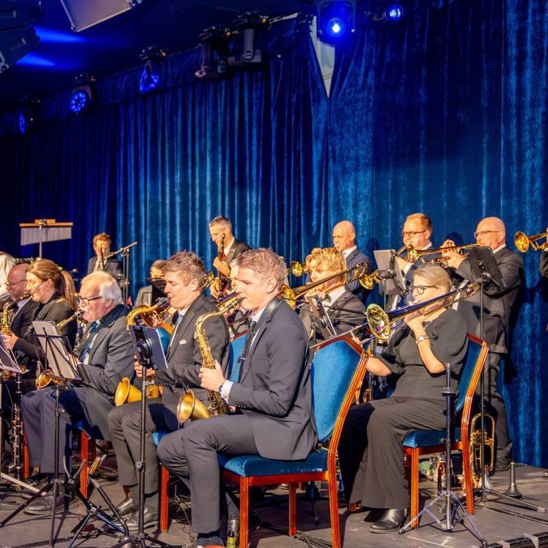 Nordstrand Jazzklubb presenterer North Beach Big Band XXXMAS + julejam