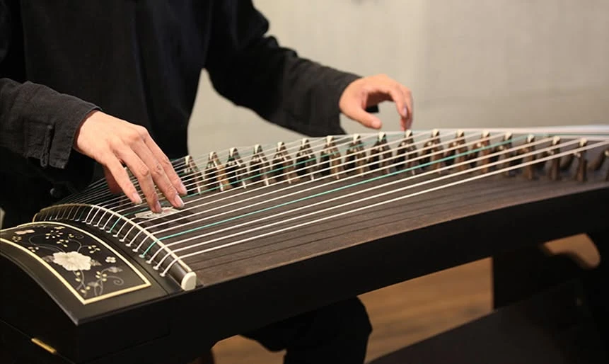 Guzheng Performance by Jingyi