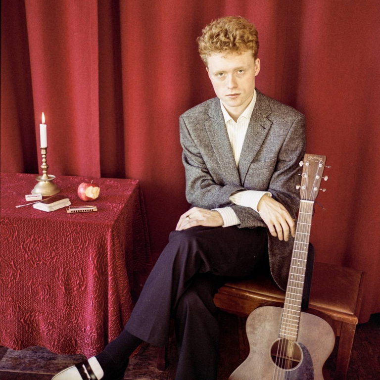 August Selnes på Antikvariatet