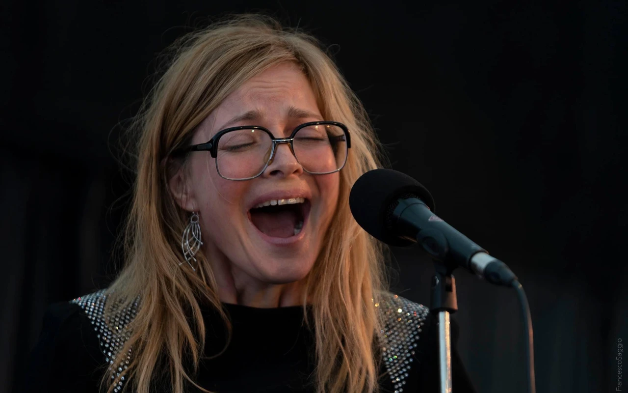 Juliana Venter solo release concert. 