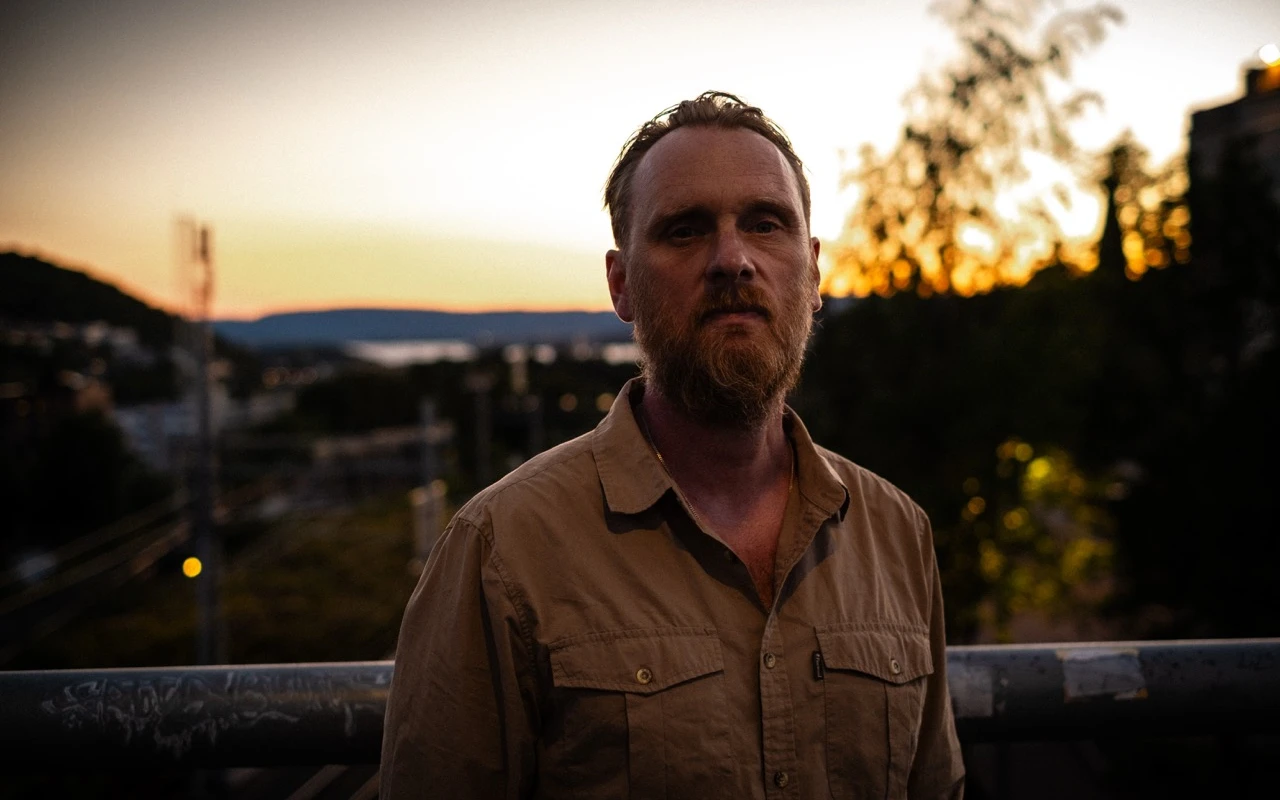 Erlend Ropstad med band
